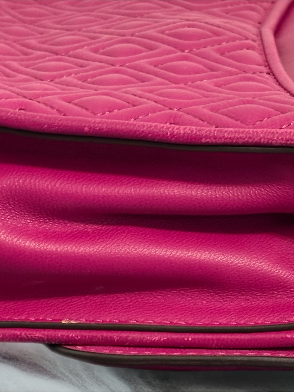 Tory Burch Small Fleming Convertible Shoulder Bag in Party Fuchsia Leather - Picture 6 of 16